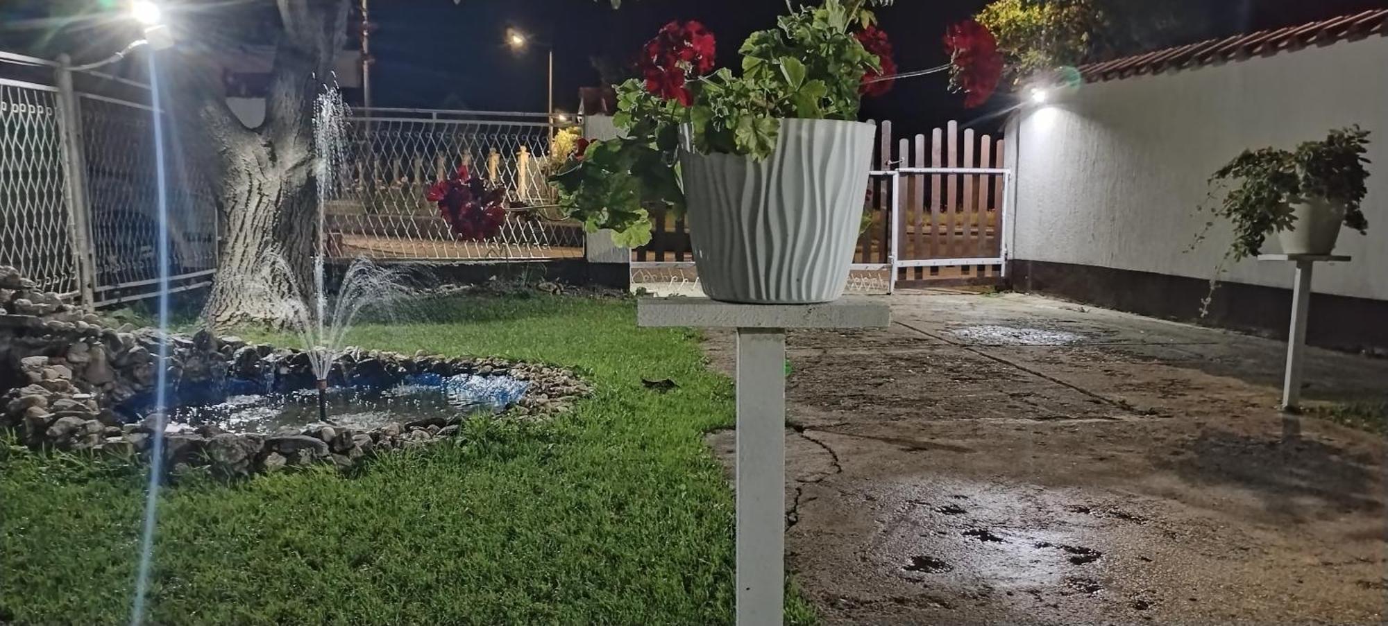 Apartamento Sobe Lara Donji Milanovac Exterior foto