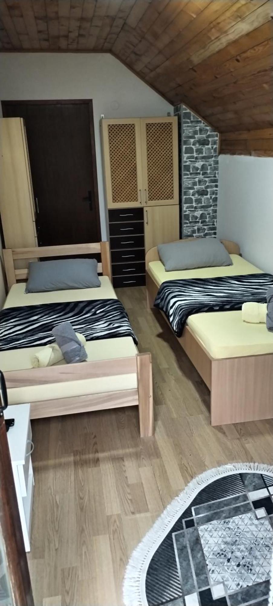 Apartamento Sobe Lara Donji Milanovac Exterior foto