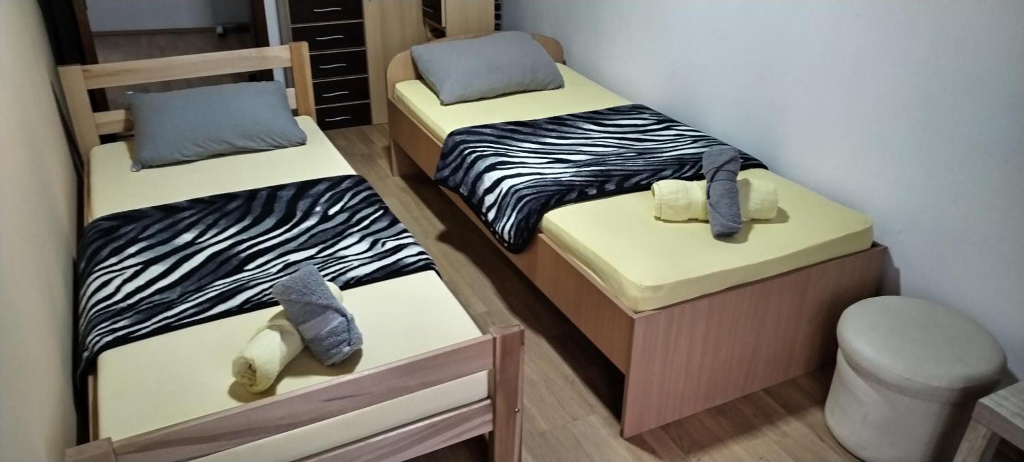 Apartamento Sobe Lara Donji Milanovac Exterior foto