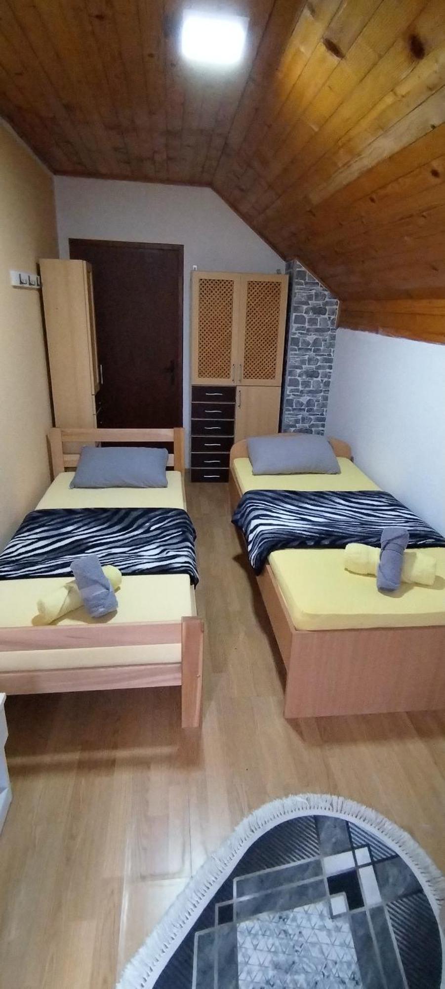 Apartamento Sobe Lara Donji Milanovac Exterior foto